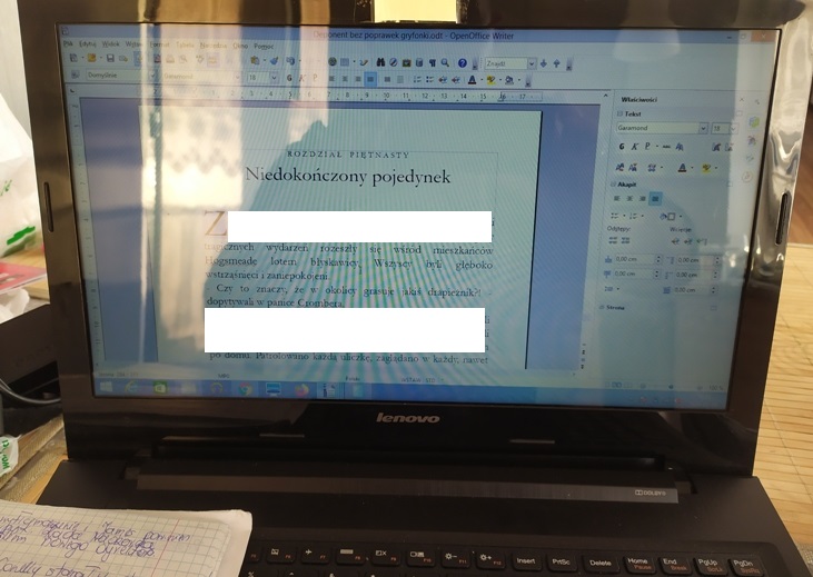 Na tym laptopie powstaje "Deponent Założycieli"